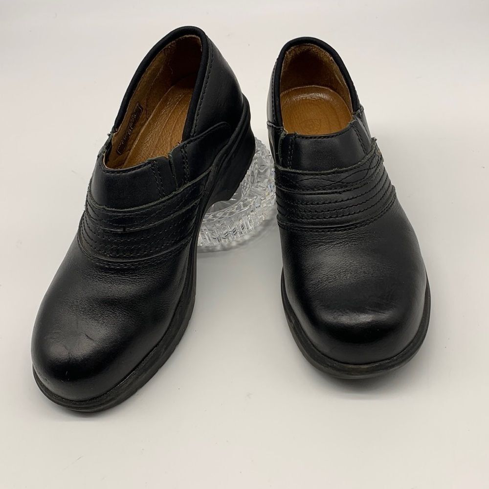 Ariat Black Leather Clog with Steel Toe , Slip Resistant sz 5.5
